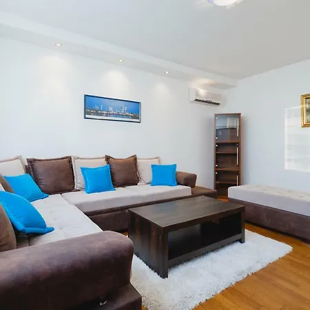 Bb's Apartment&unterkunft Βελιγράδι